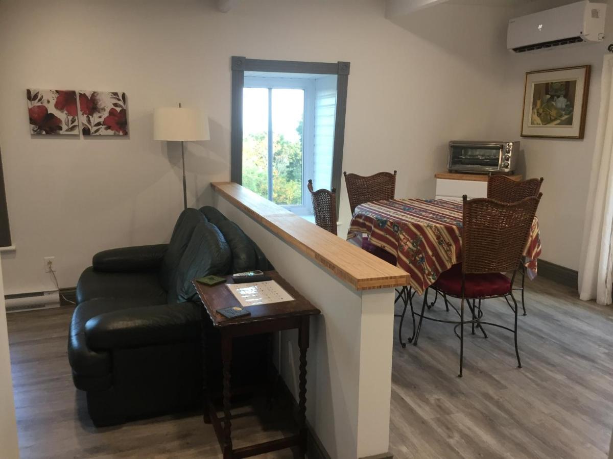 Petite Plaisance Appartements La Malbaie Exterior foto